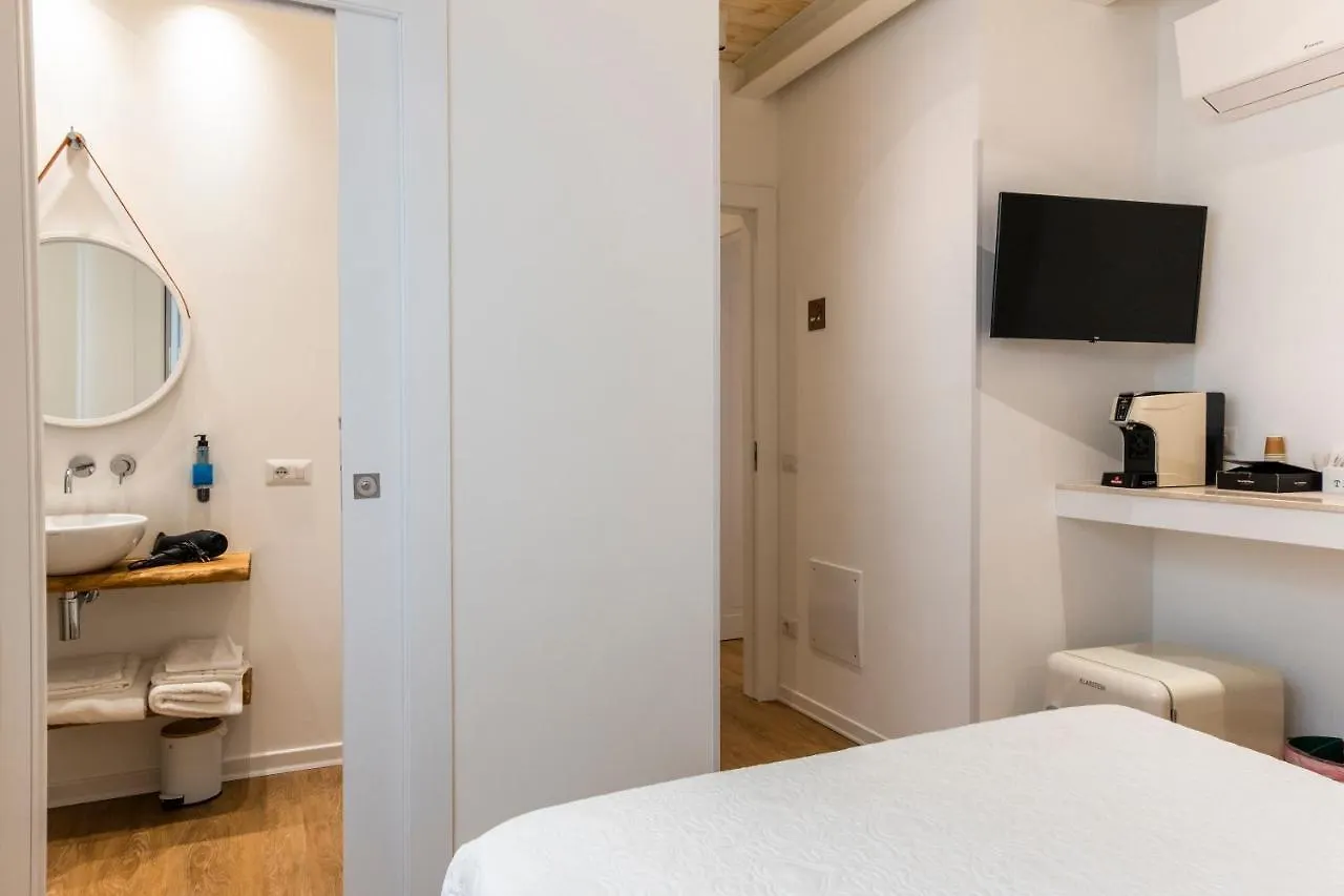 Maison d'hôtes In Centro Da Viola - Eco Design Rooms Olbia